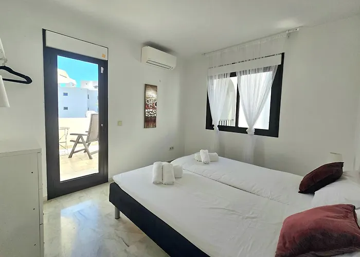 Sunny Dream House By Lica Homes Apartment