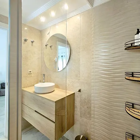 Апартаменты Sunny Dream House By Lica Homes