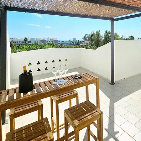 Апартаменты Sunny Dream House By Lica Homes